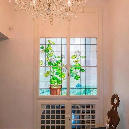 ヴィラ Sleeps 9 With Pool And Air Con